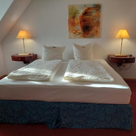 Der Heurige Im Gasthaus Zum Loewen Freising Ngoại thất bức ảnh
