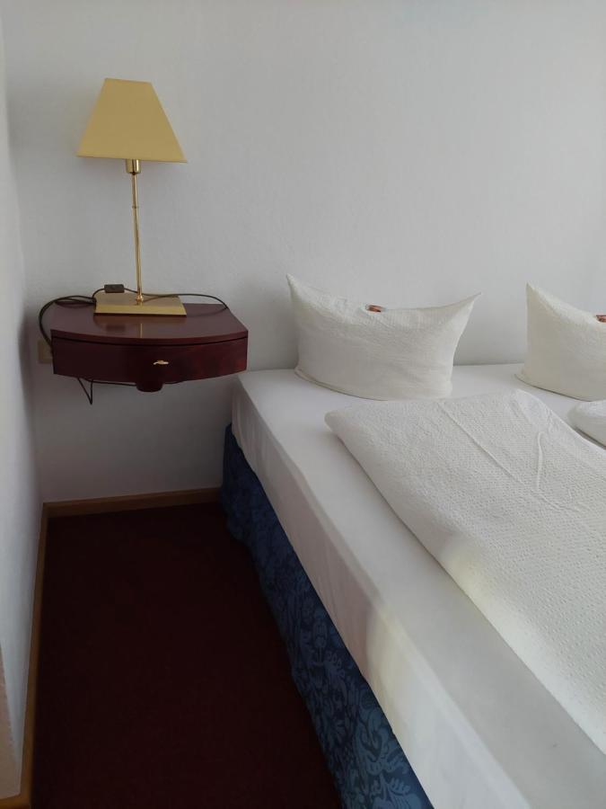 Der Heurige Im Gasthaus Zum Loewen Freising Ngoại thất bức ảnh