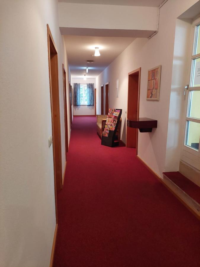 Der Heurige Im Gasthaus Zum Loewen Freising Ngoại thất bức ảnh