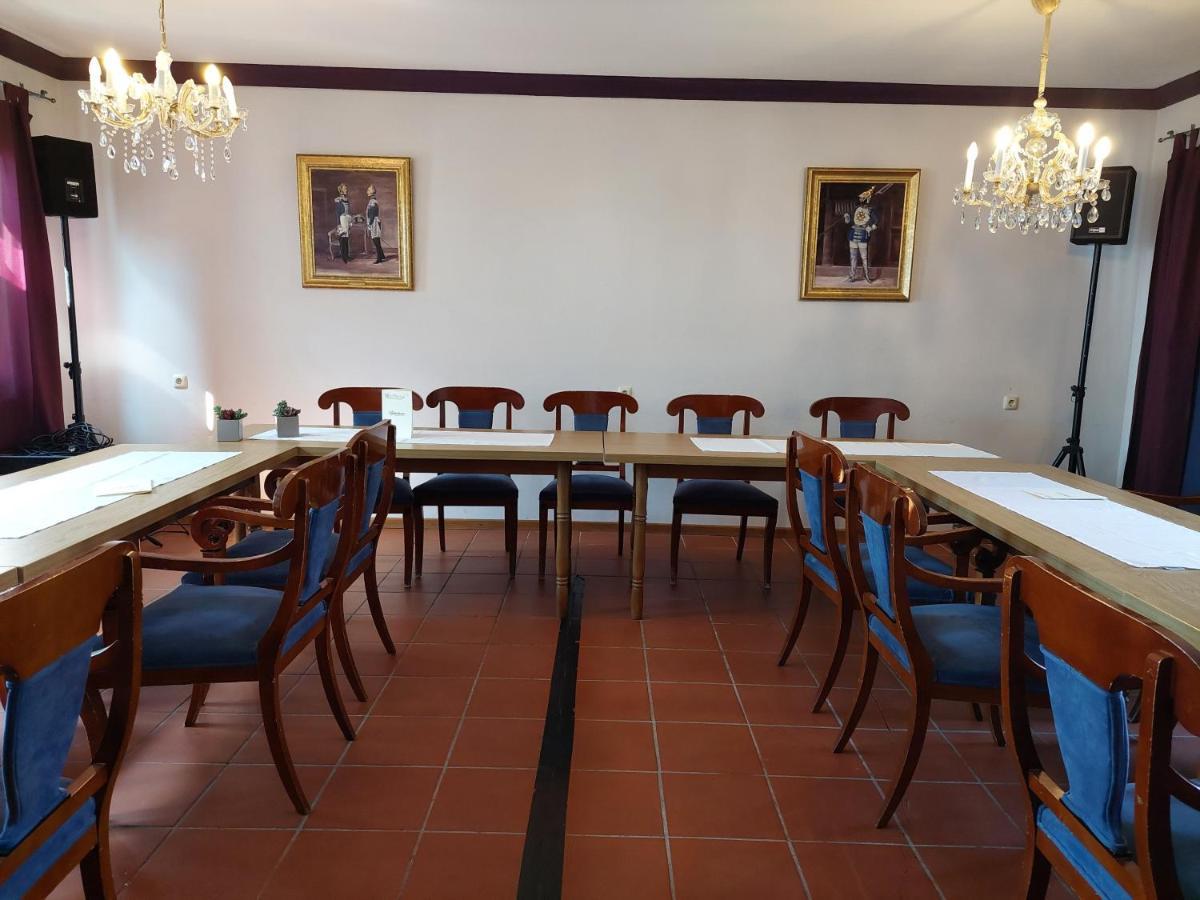 Der Heurige Im Gasthaus Zum Loewen Freising Ngoại thất bức ảnh