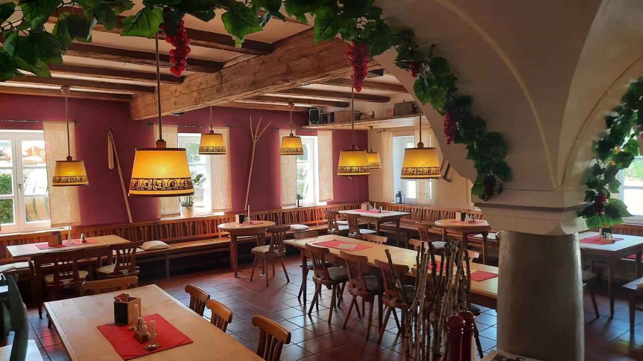 Der Heurige Im Gasthaus Zum Loewen Freising Ngoại thất bức ảnh